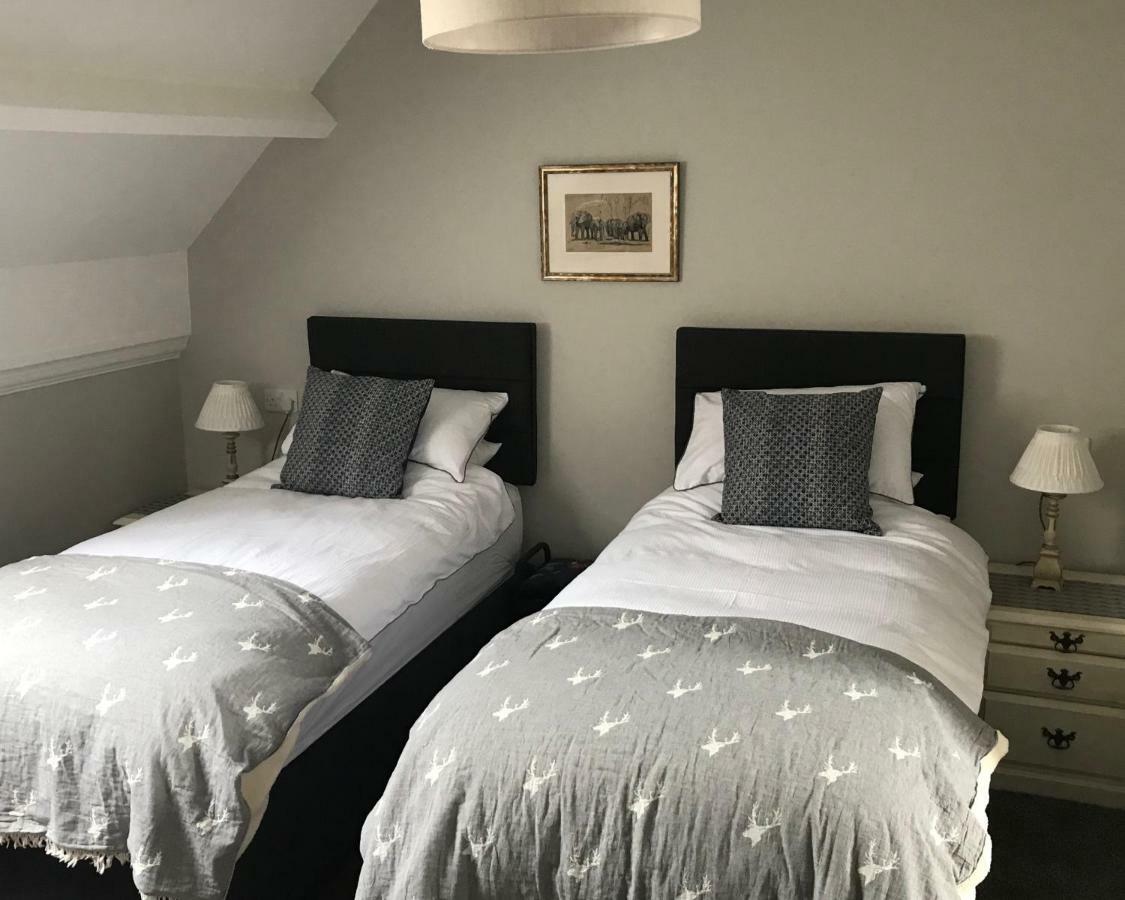 The Old School House Bed & Breakfast Холтуисъл Екстериор снимка